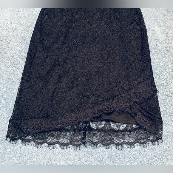 Guess lace body on dress XS - Picture 4 of 6